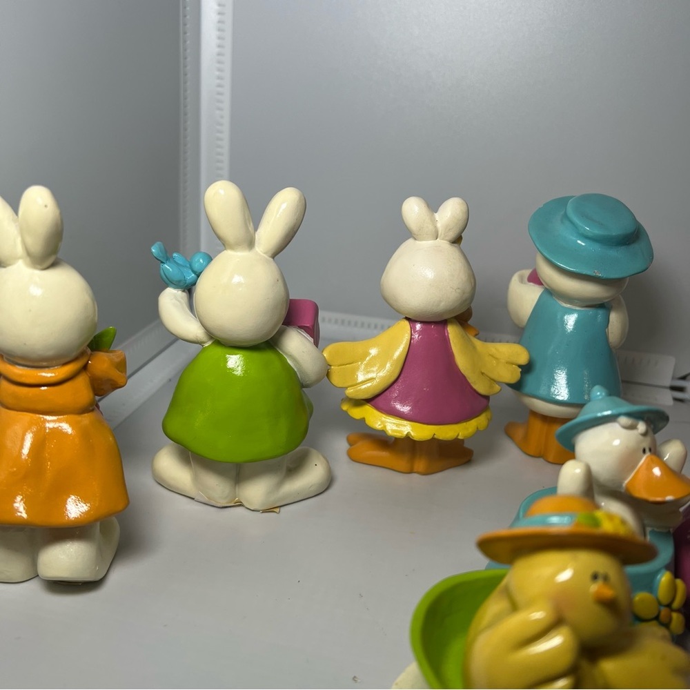 Glossy Easter Bunny Rabbit Resin Figurines Spring Table Decor Lot Of 8 - Picture 5 of 9